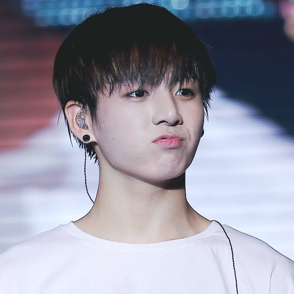 Momen yang diabadikan oleh penggemar Jungkook (BTS)