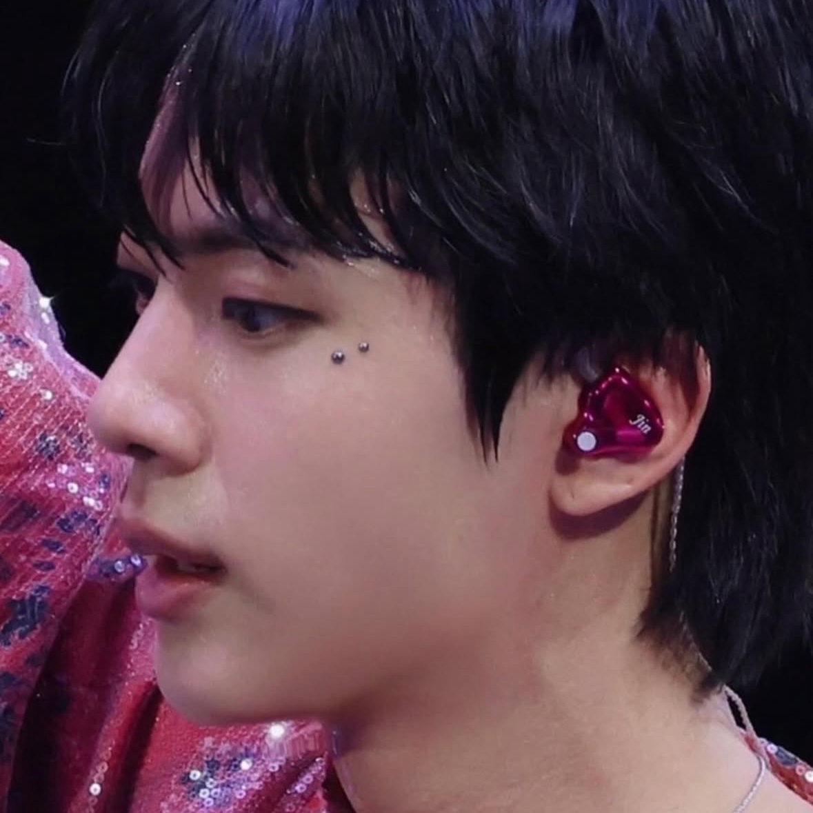 Behind-the-scenes cut of Jin (BTS)