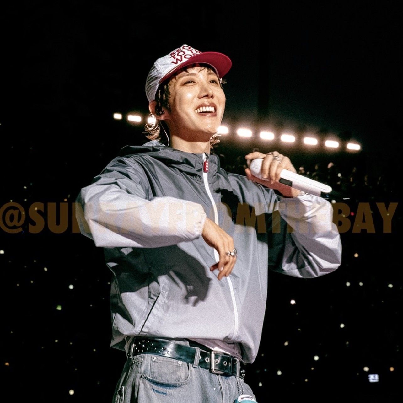 J-hope (防彈少年團)的最新照片