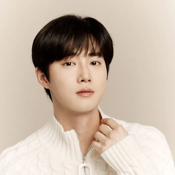 Recent activity shot of Suho (EXO)
