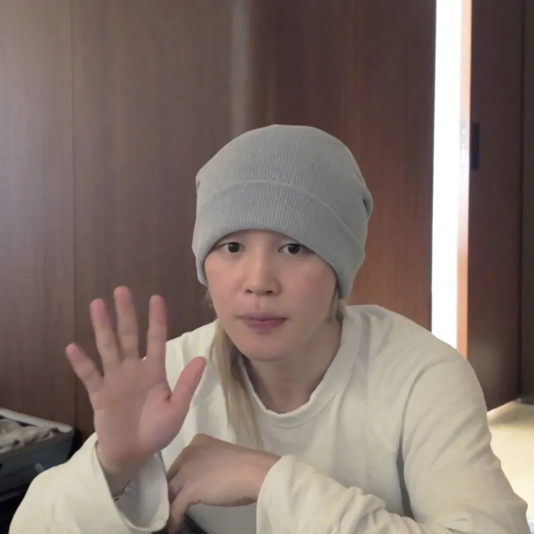 Foto aktivitas terbaru Jimin (BTS)