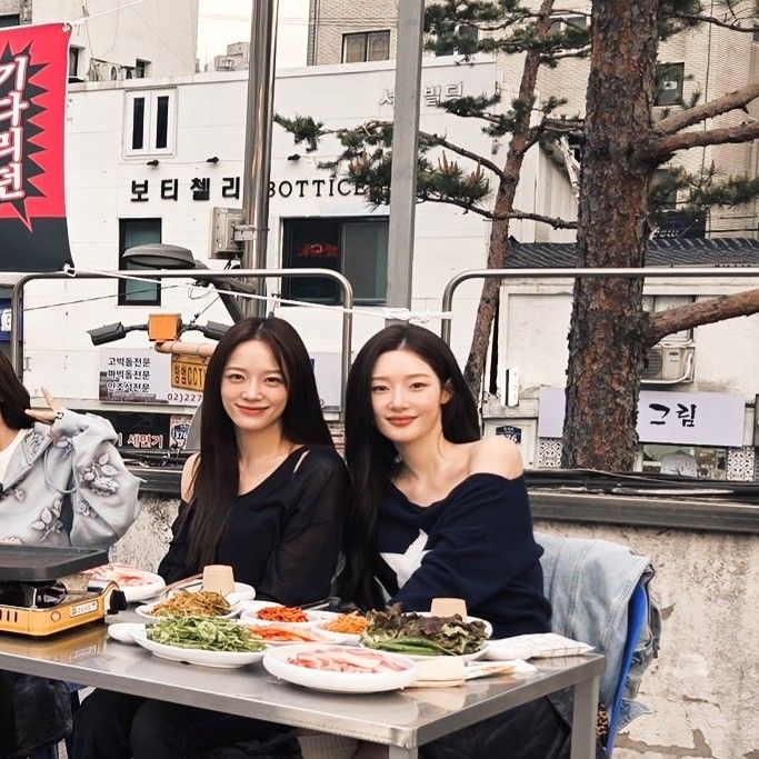 A moment captured by I.O.I's fan