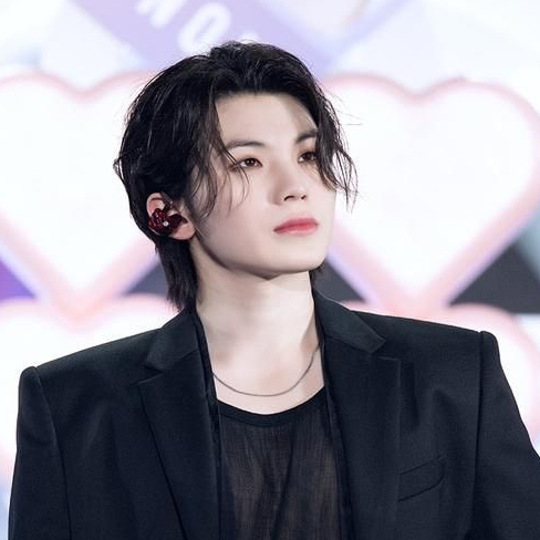 Woozi (SEVENTEEN)的最新照片