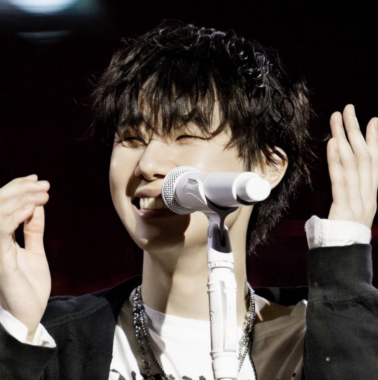 Behind-the-scenes cut of Sungkyu (INFINITE)