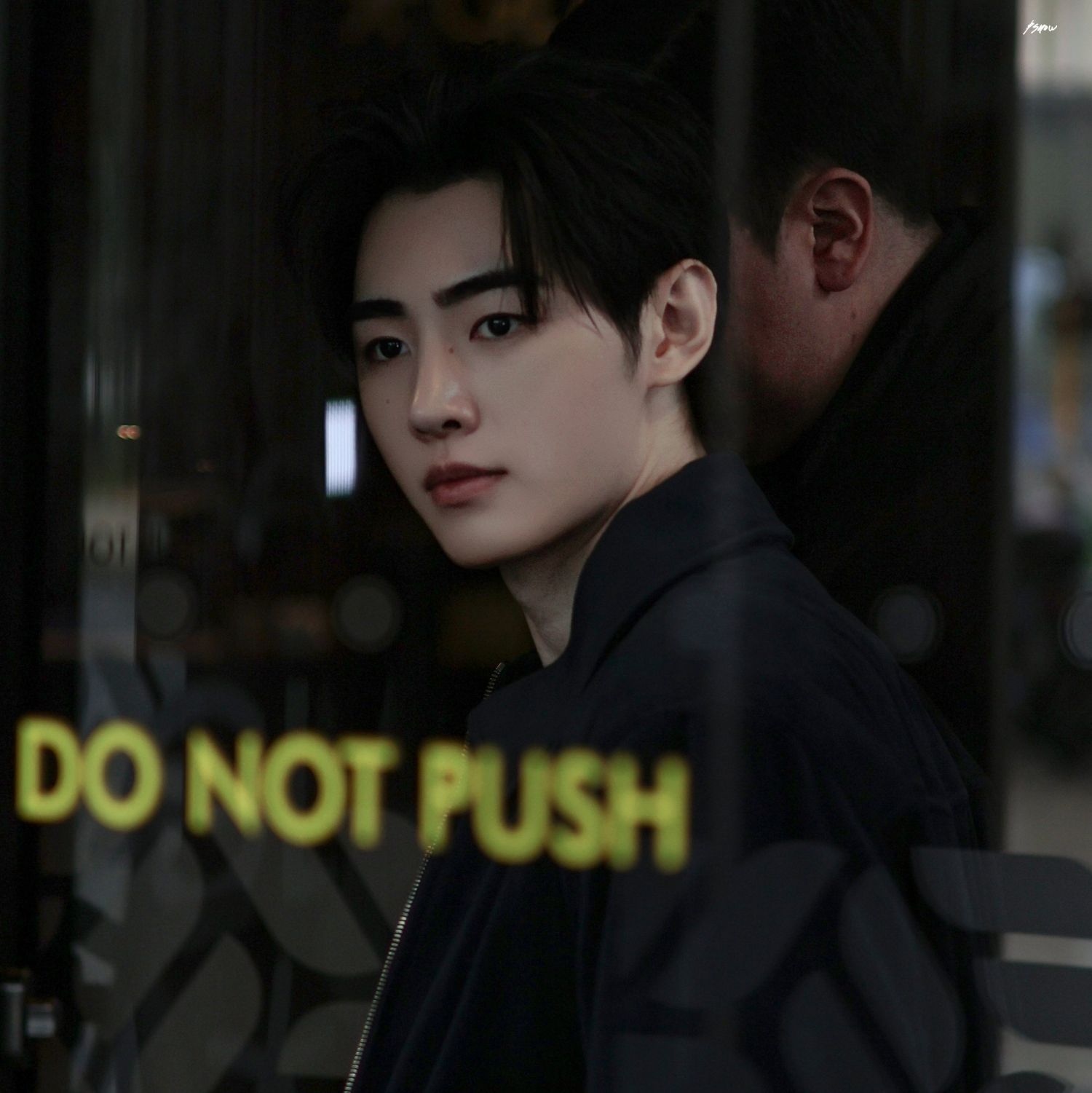 성훈 (ENHYPEN)의 비하인드 컷