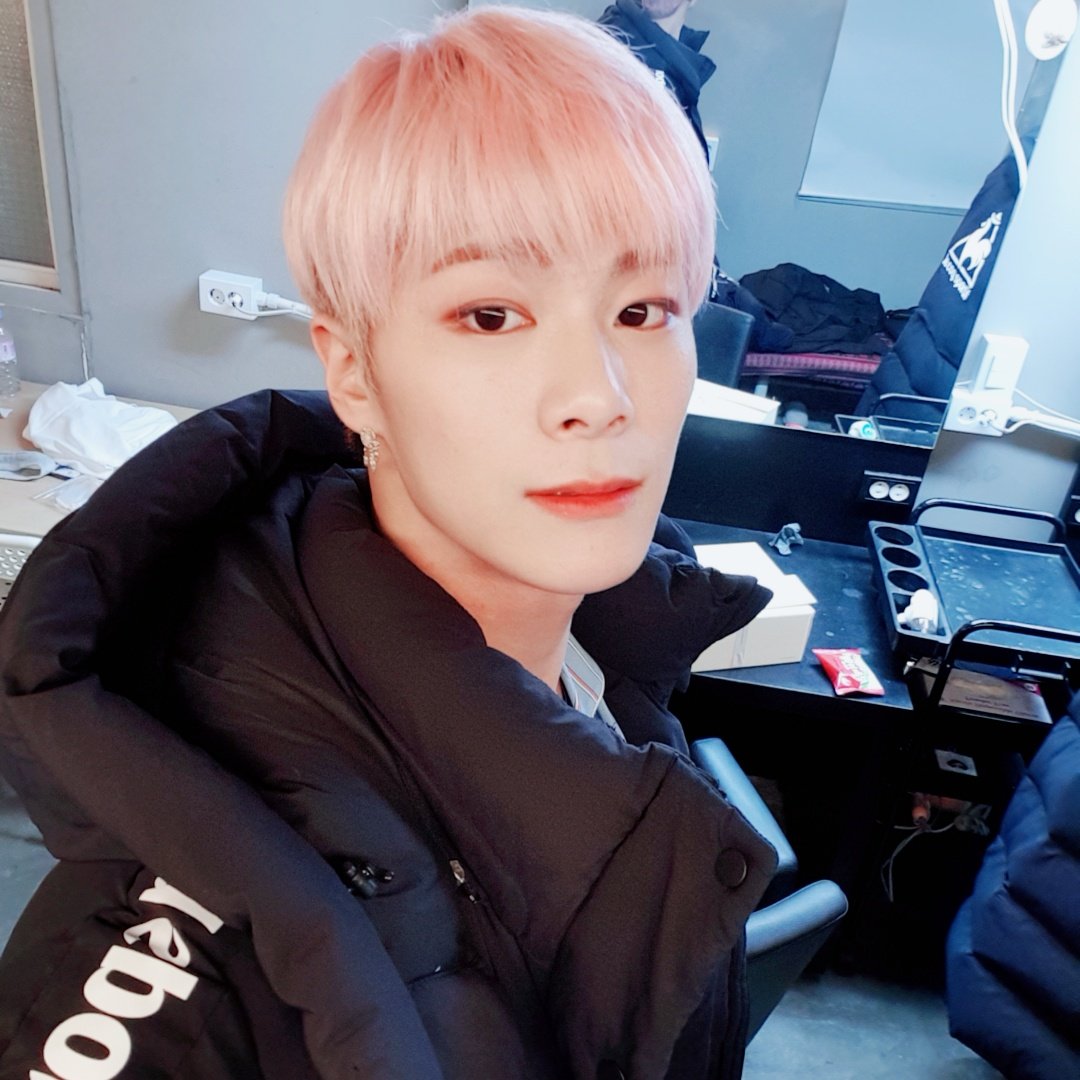 Latest photo of Moonbin (ASTRO)