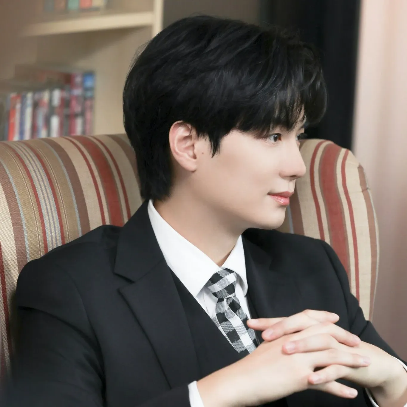 Behind-the-scenes cut of Kim Jonghyeon
