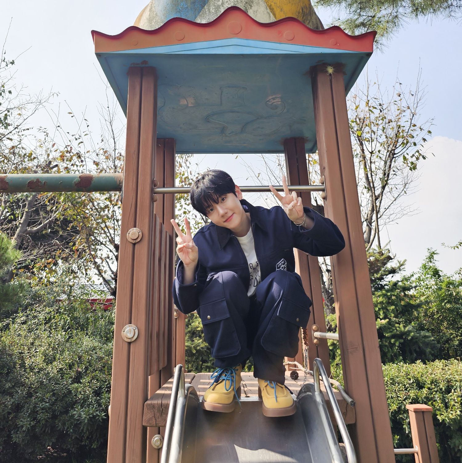 Behind-the-scenes cut of Baekhyun (EXO)