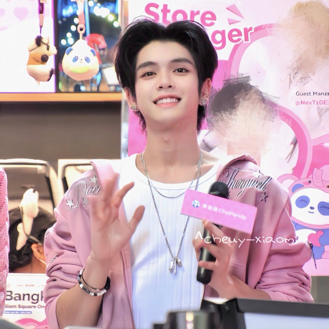 Behind-the-scenes cut of DORN (NexT1DE)