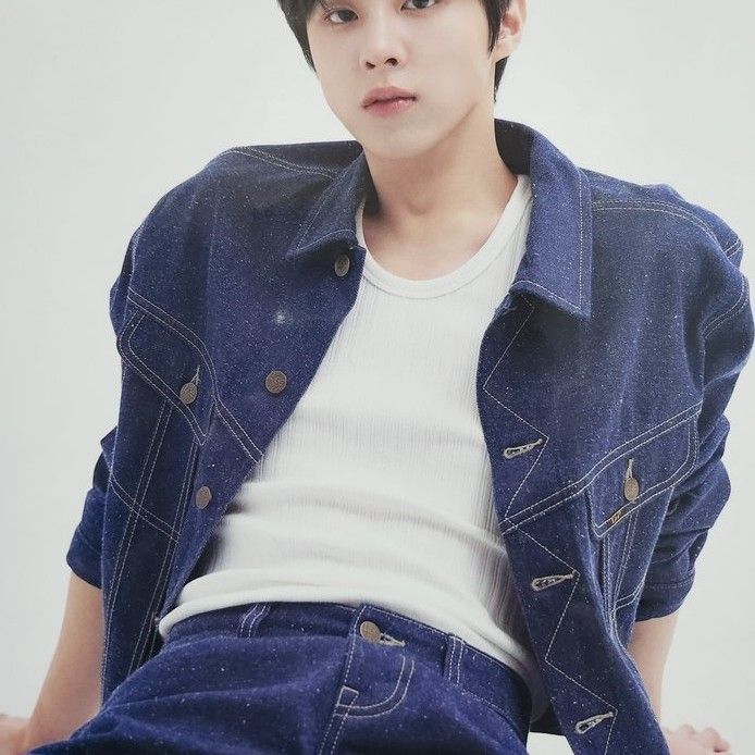 キム・ウソクの舞台裏ショット