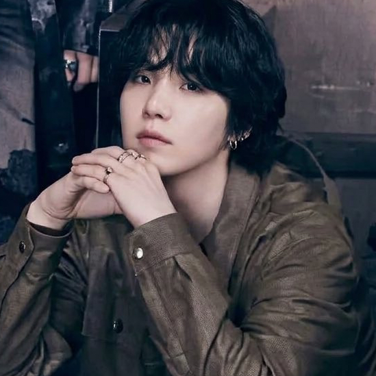 슈가 (방탄소년단)의 최신 사진