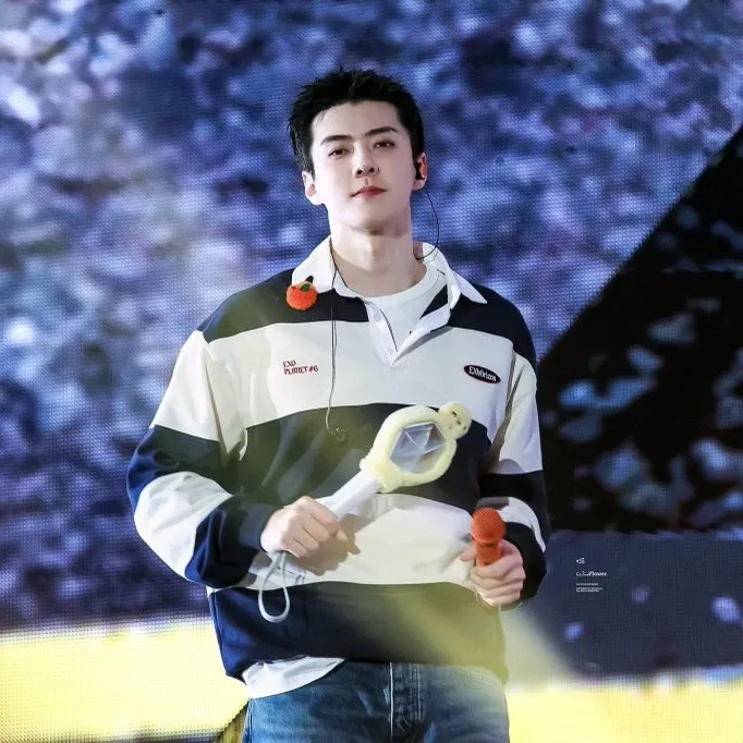 세훈 (EXO)의 비하인드 컷