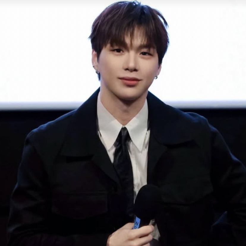 강다니엘 최근 활동샷