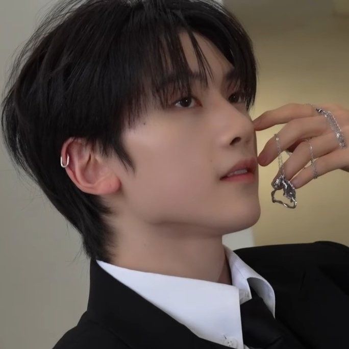 A moment captured by Seok Matthew (ZEROBASEONE)'s fan