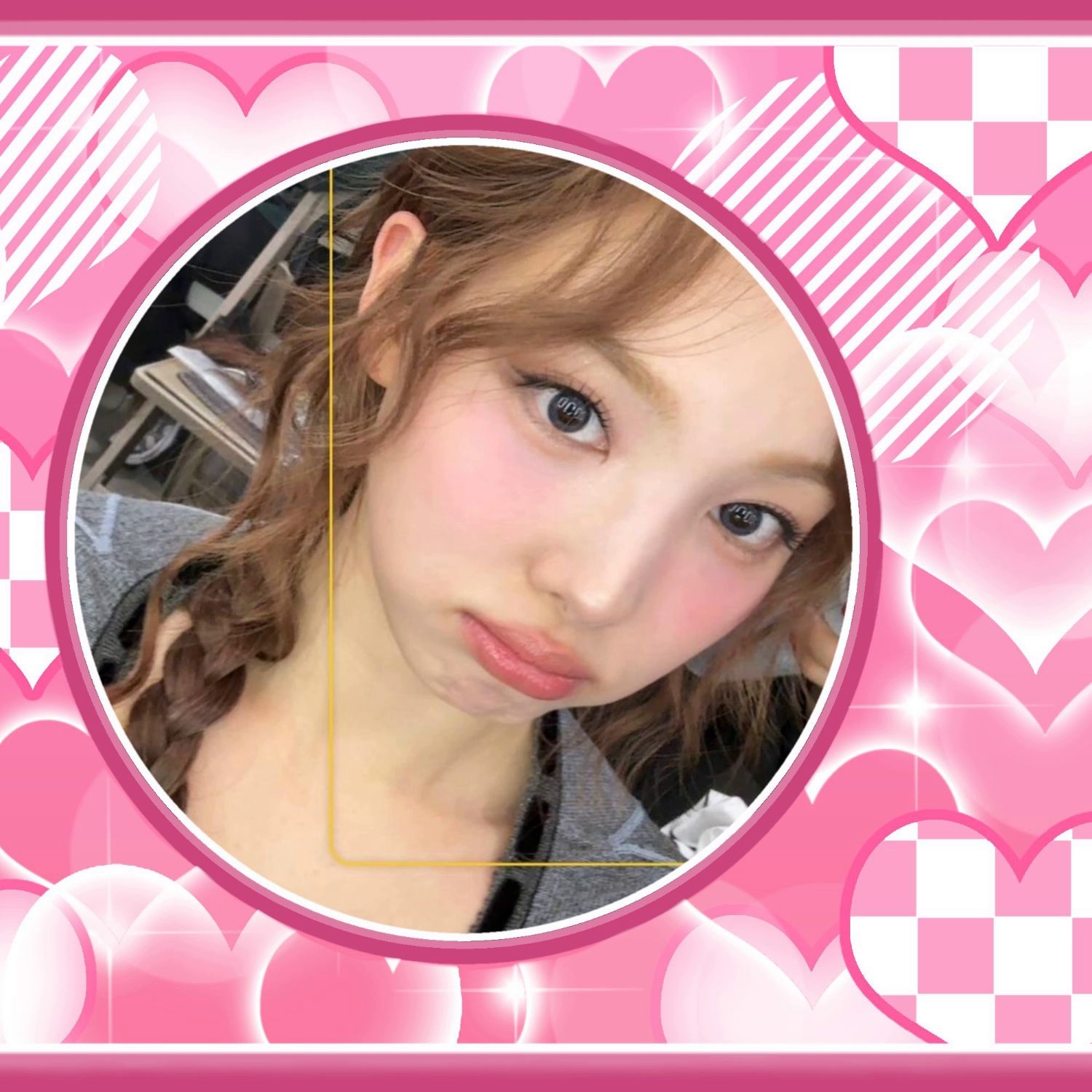 A moment captured by Nayeon (TWICE)'s fan