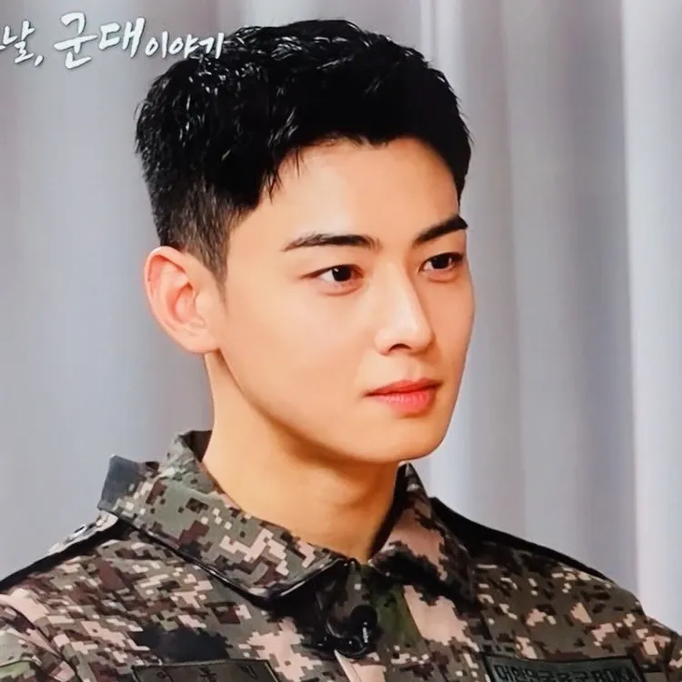 Latest photo of Eunwoo (ASTRO)