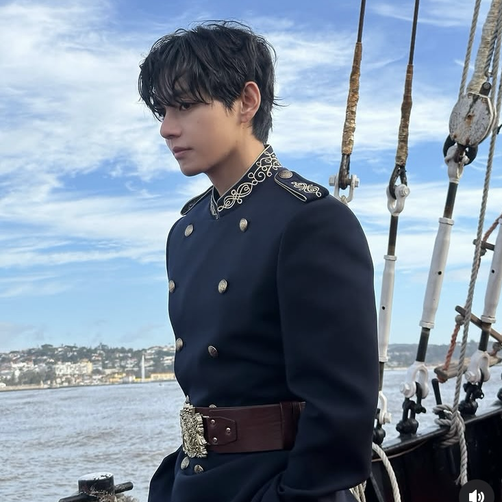 V (防彈少年團)粉絲拍下的瞬間