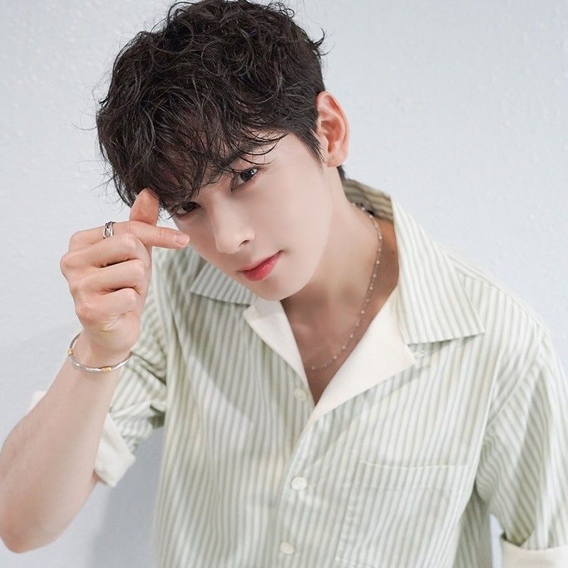 Recent activity shot of Eunwoo (ASTRO)
