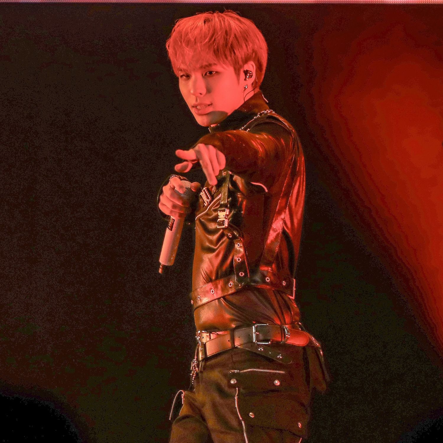 Behind-the-scenes cut of BX (CIX)