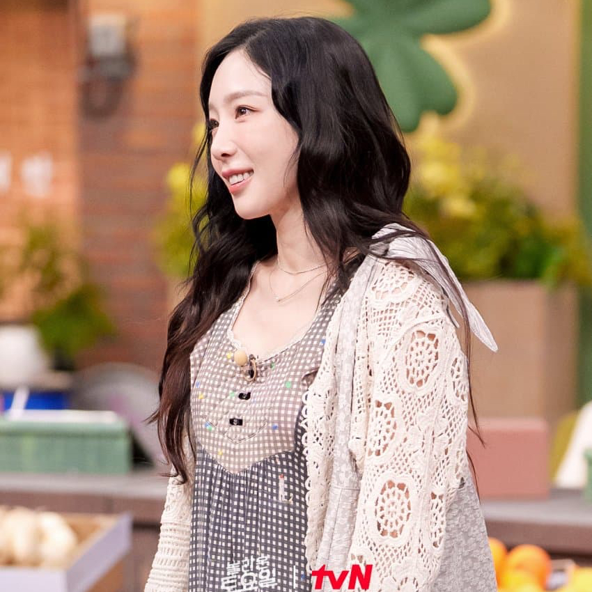Foto terbaru Taeyeon (Girls' Generation)
