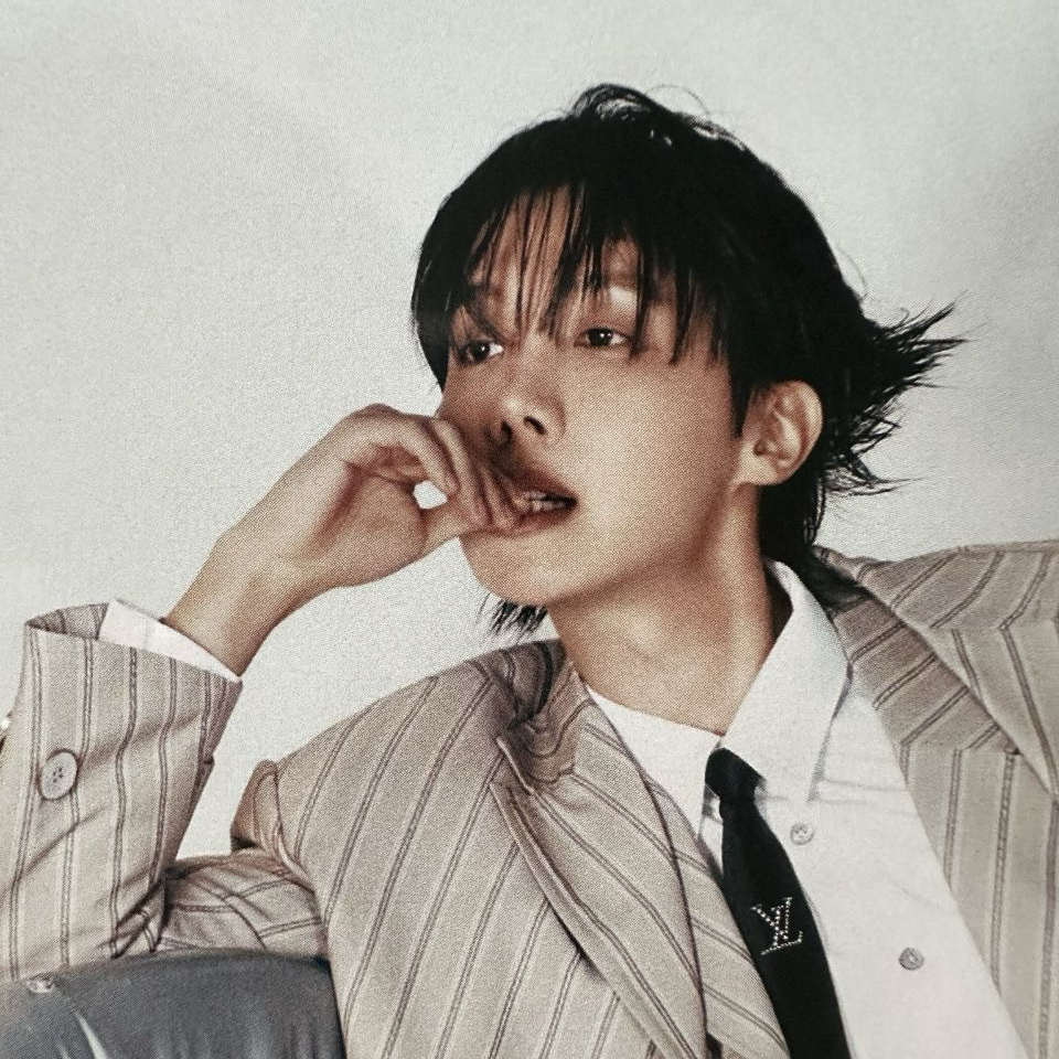 Momen yang diabadikan oleh penggemar j-hope (BTS)