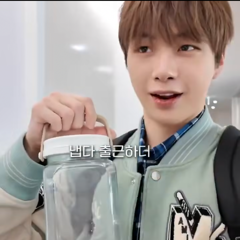 강다니엘의 최신 사진