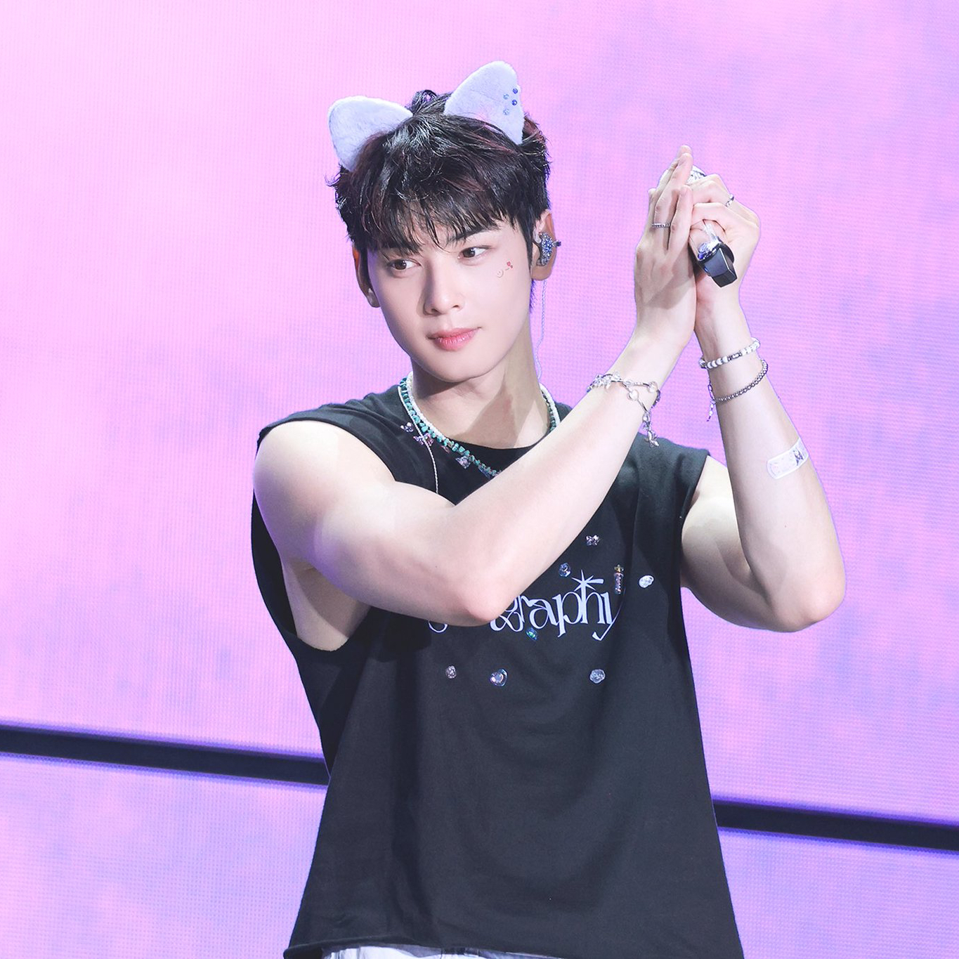 A moment captured by Eunwoo (ASTRO)'s fan