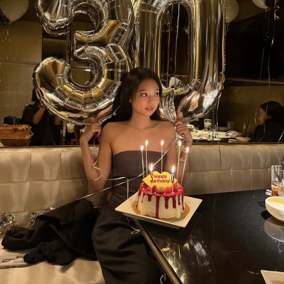 Jennie (BLACKPINK)的幕後花絮