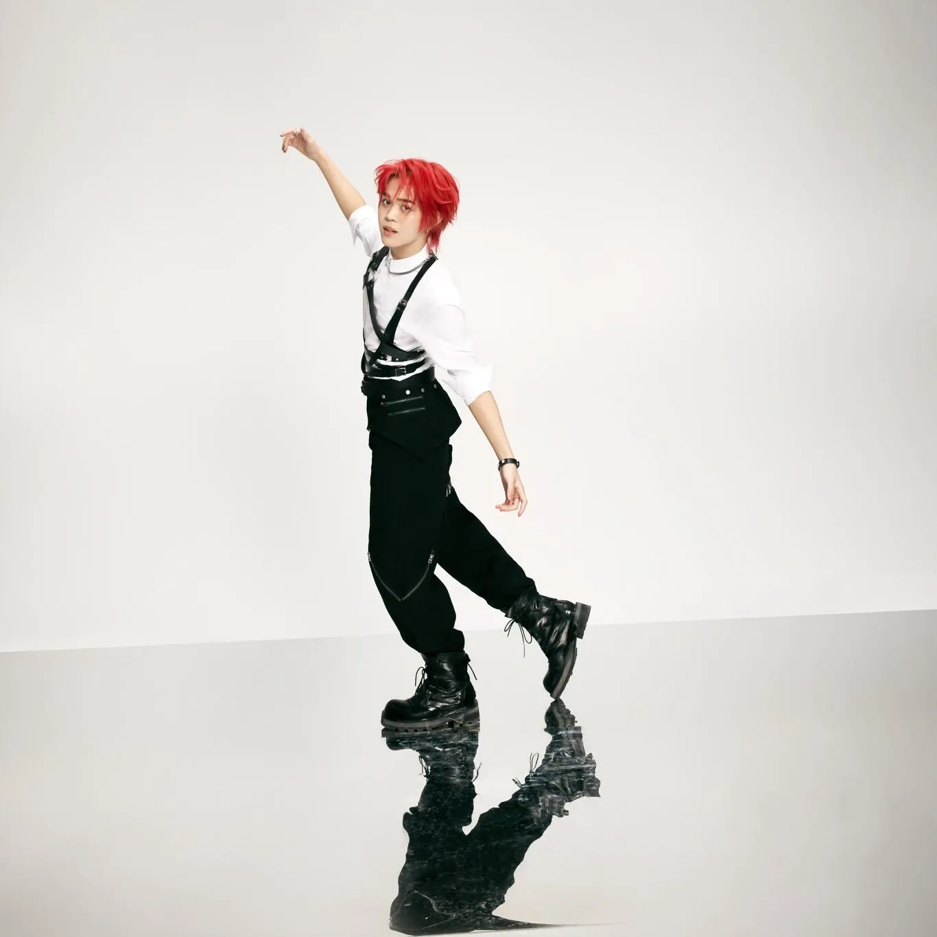 Behind-the-scenes cut of THI-O (NexT1DE)