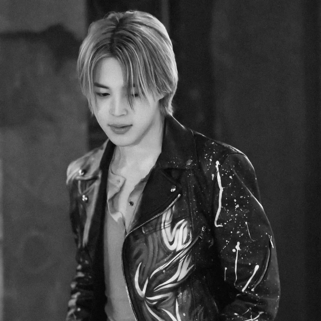 Foto aktivitas terbaru Jimin (BTS)