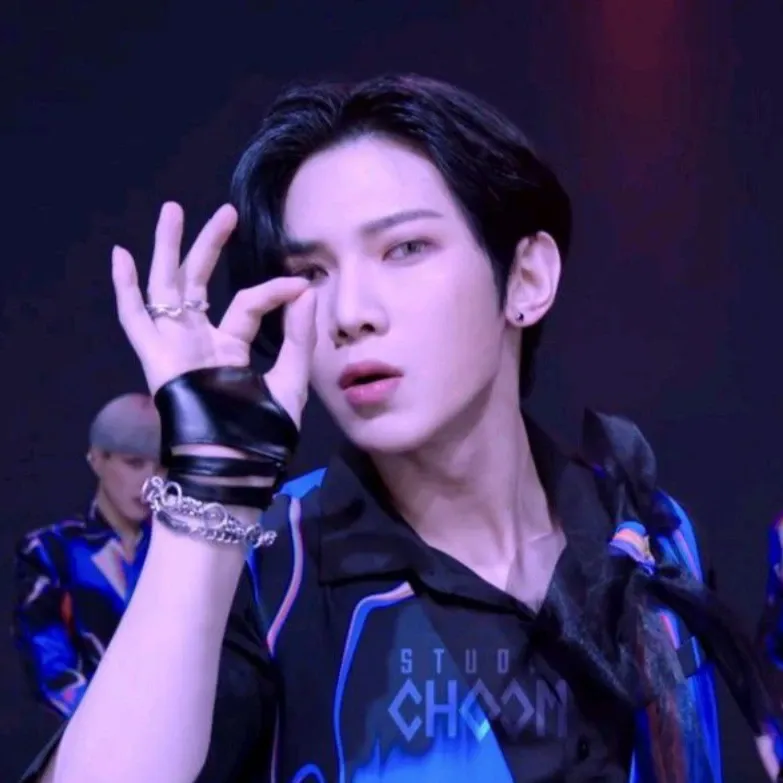 Recent activity shot of Yeosang (ATEEZ)