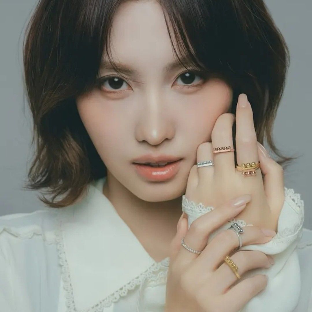 Recent activity shot of Momo (TWICE)