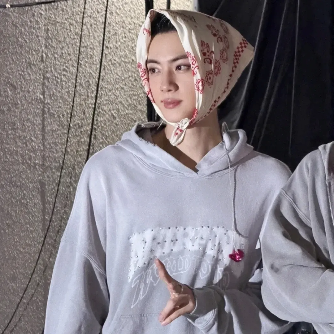 Foto terbaru Jin (BTS)