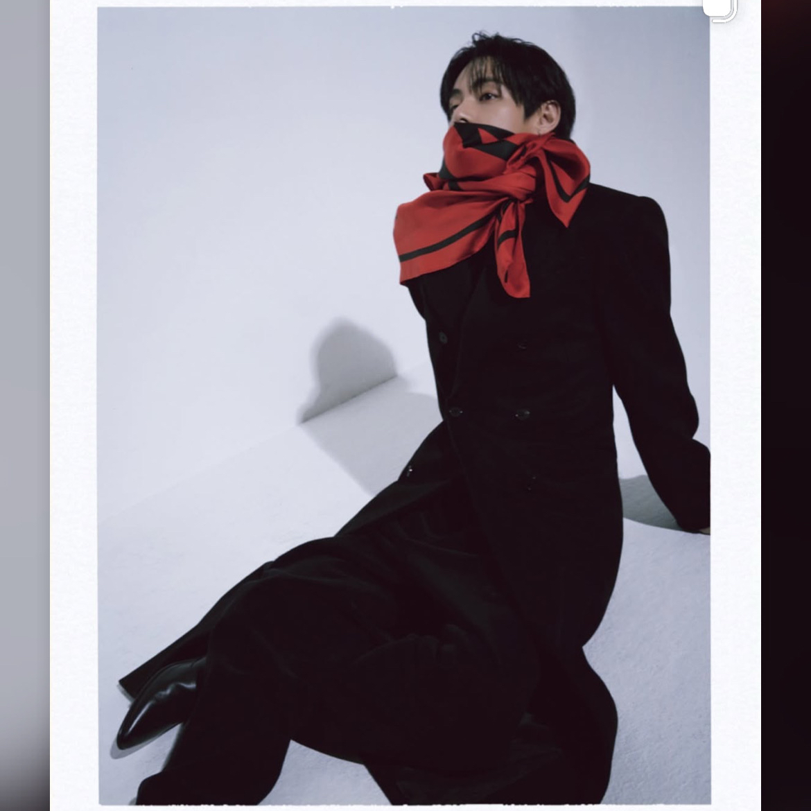 뷔 (방탄소년단)의 최신 사진