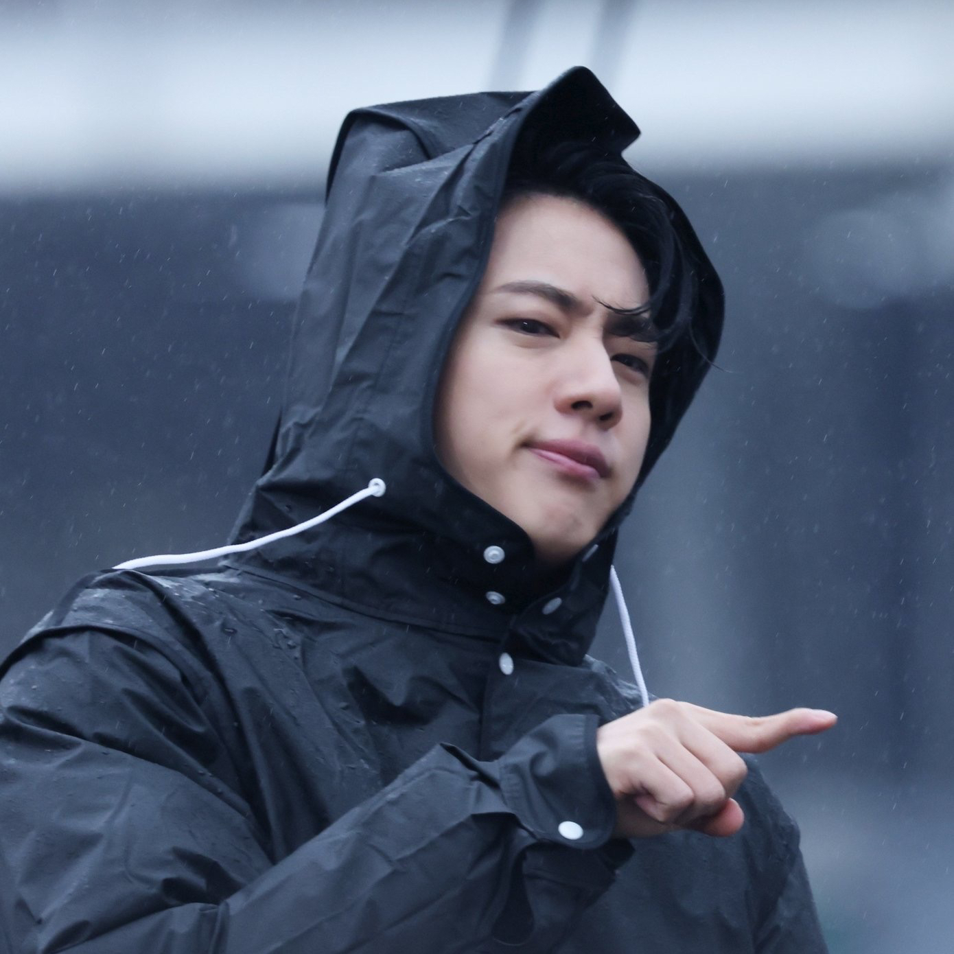 Momen yang diabadikan oleh penggemar Jin (BTS)