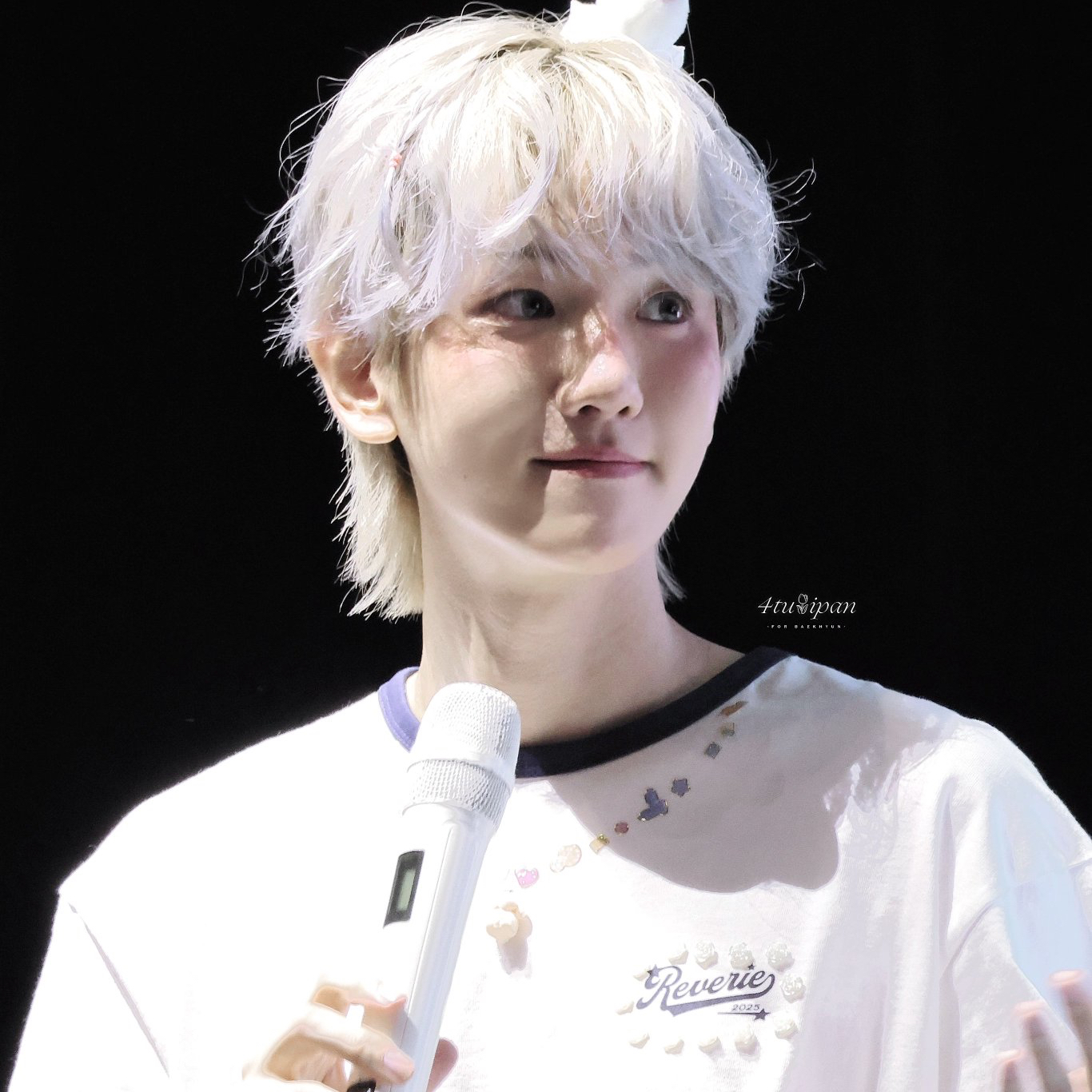 Foto aktivitas terbaru Baekhyun (EXO)