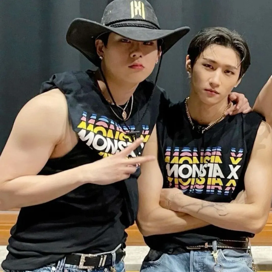 Foto aktivitas terbaru MONSTA X