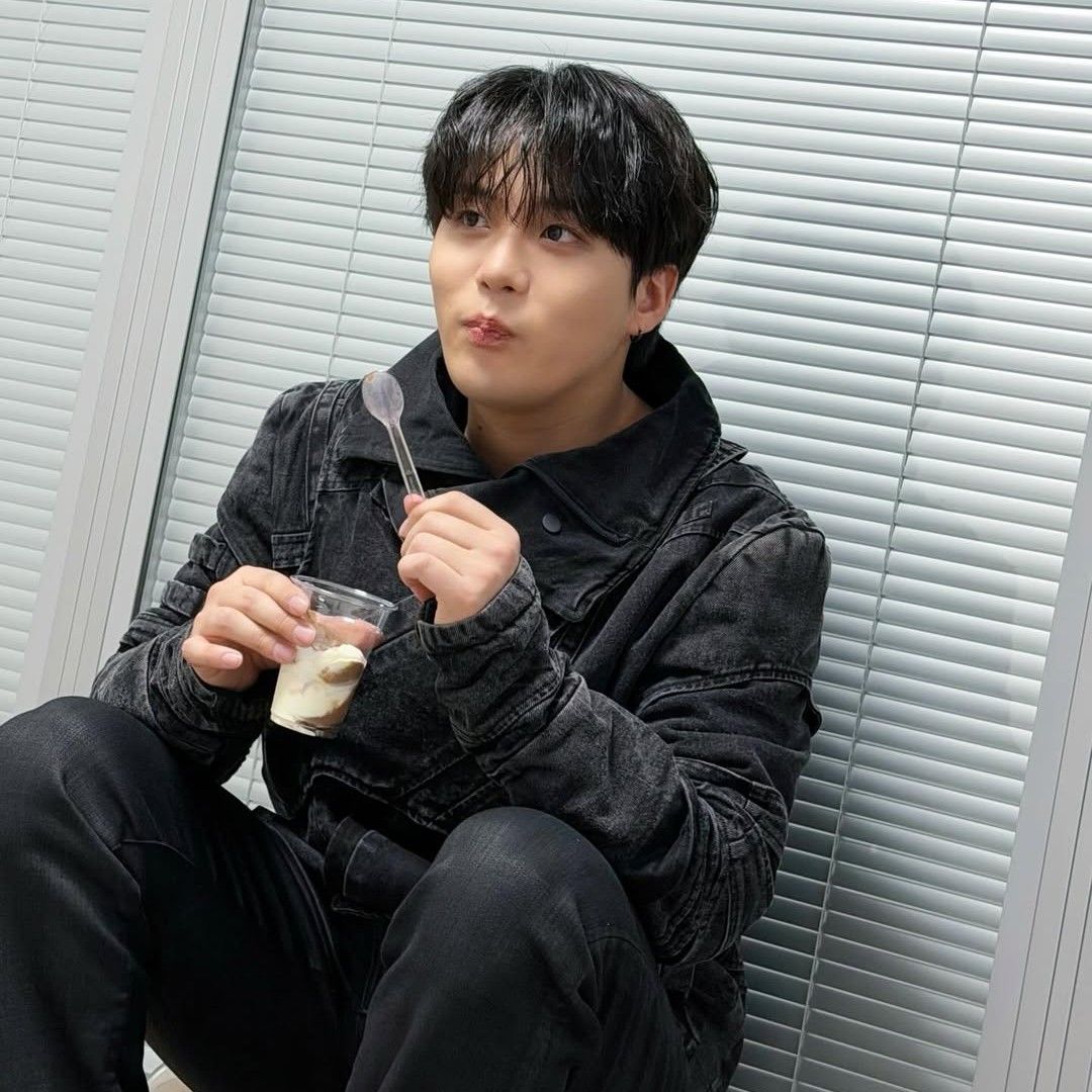 에이티즈 최근 활동샷