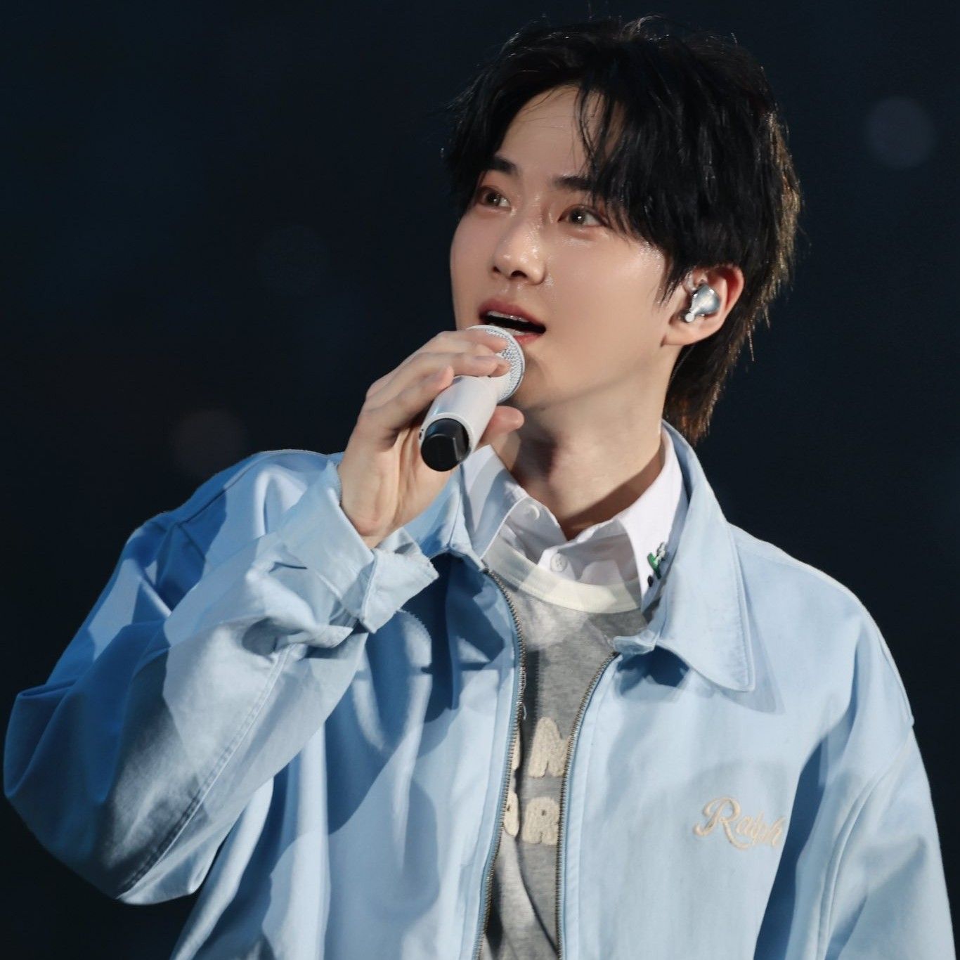 Suho (EXO)的幕后花絮