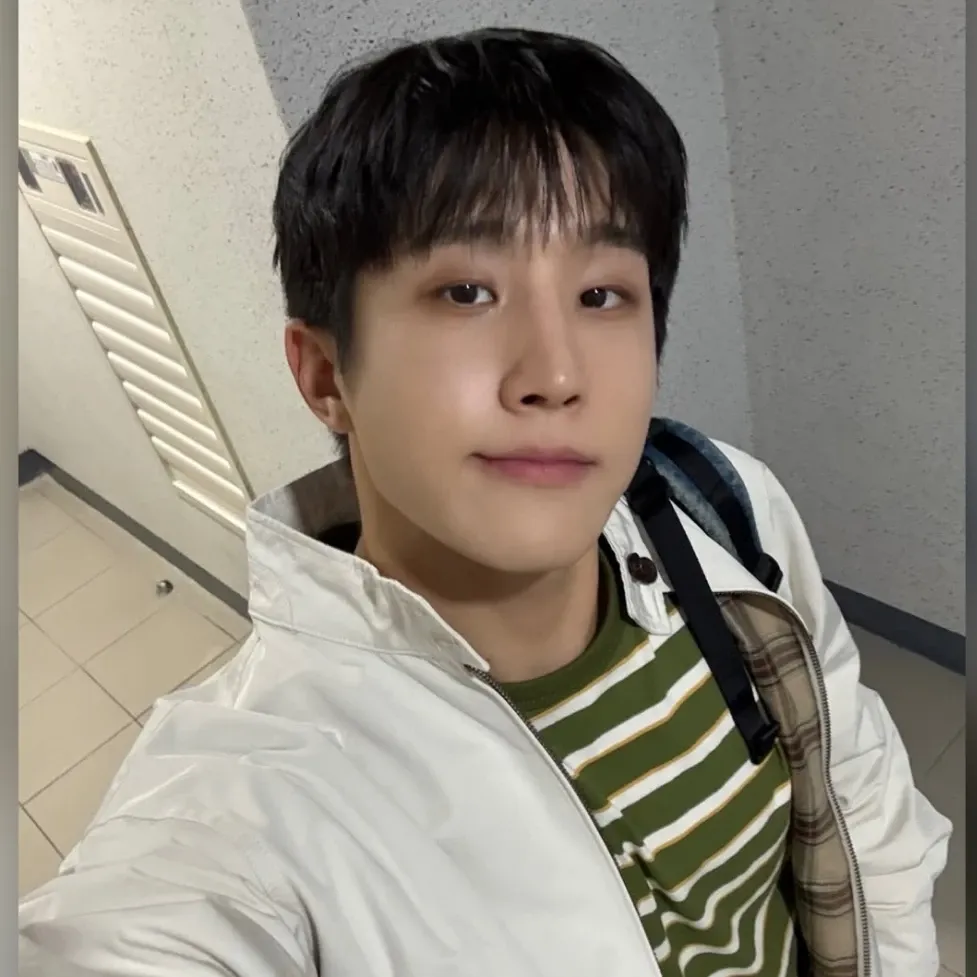 Behind-the-scenes cut of Jinjin (ASTRO)