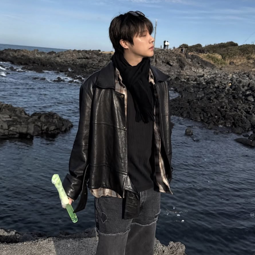 A moment captured by JAY (iKON)'s fan