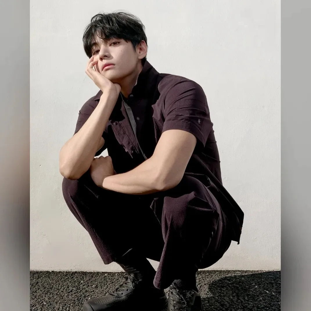 Foto terbaru V (BTS)