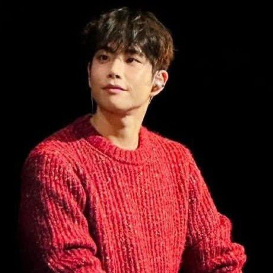 Behind-the-scenes cut of MJ (ASTRO)