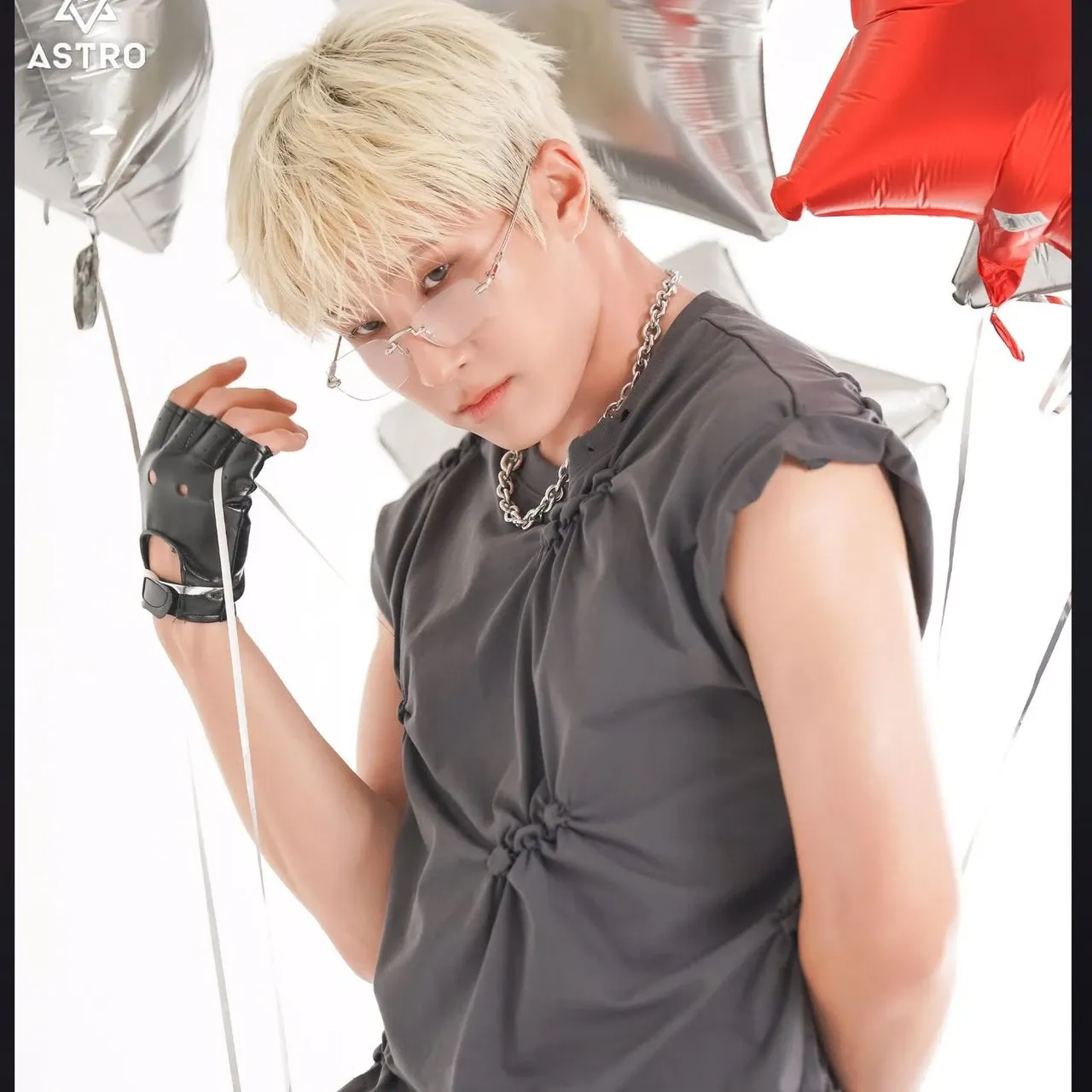 Jinjin (ASTRO)粉丝拍下的瞬间