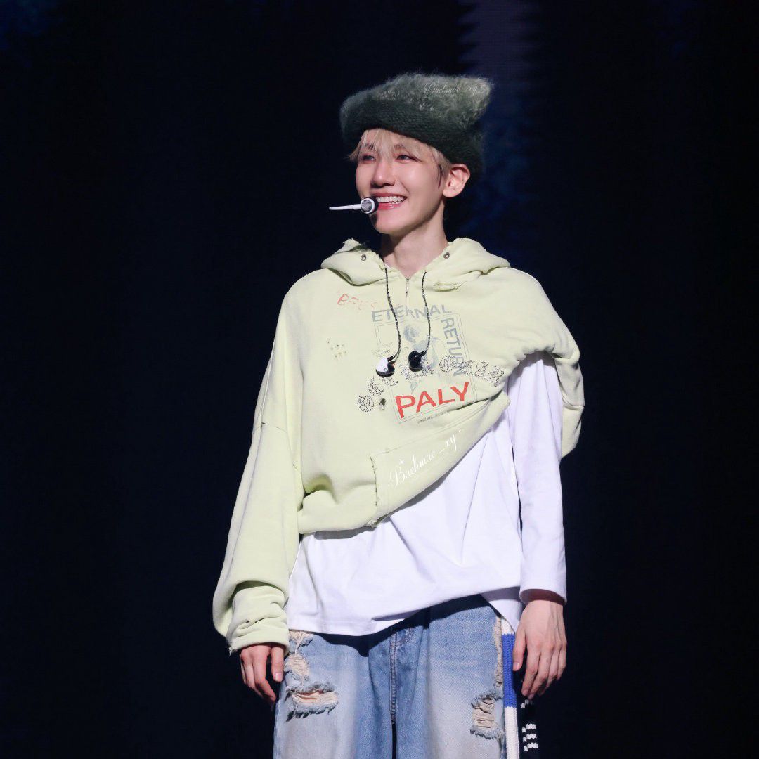 伯賢 (EXO)的最新照片