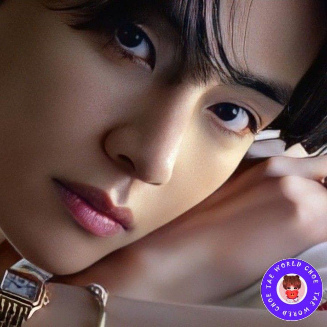 뷔 (방탄소년단) 최근 활동샷