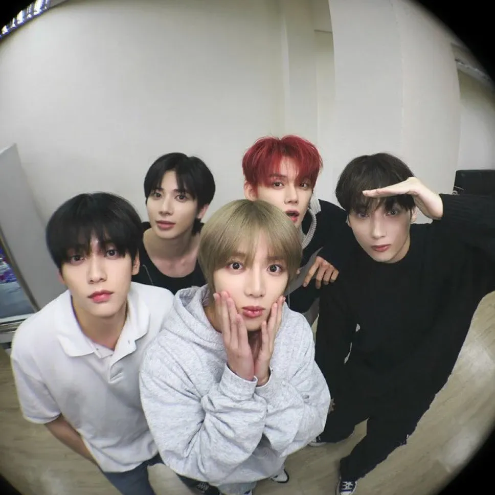 A moment captured by HueningKai (TOMORROW X TOGETHER)'s fan