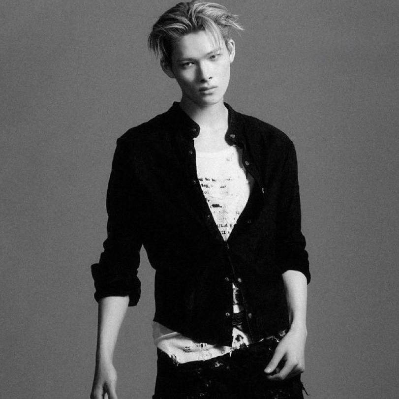 Momen yang diabadikan oleh penggemar NI-KI (ENHYPEN)