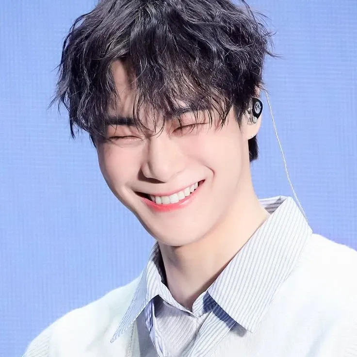 A moment captured by Moonbin (ASTRO)'s fan