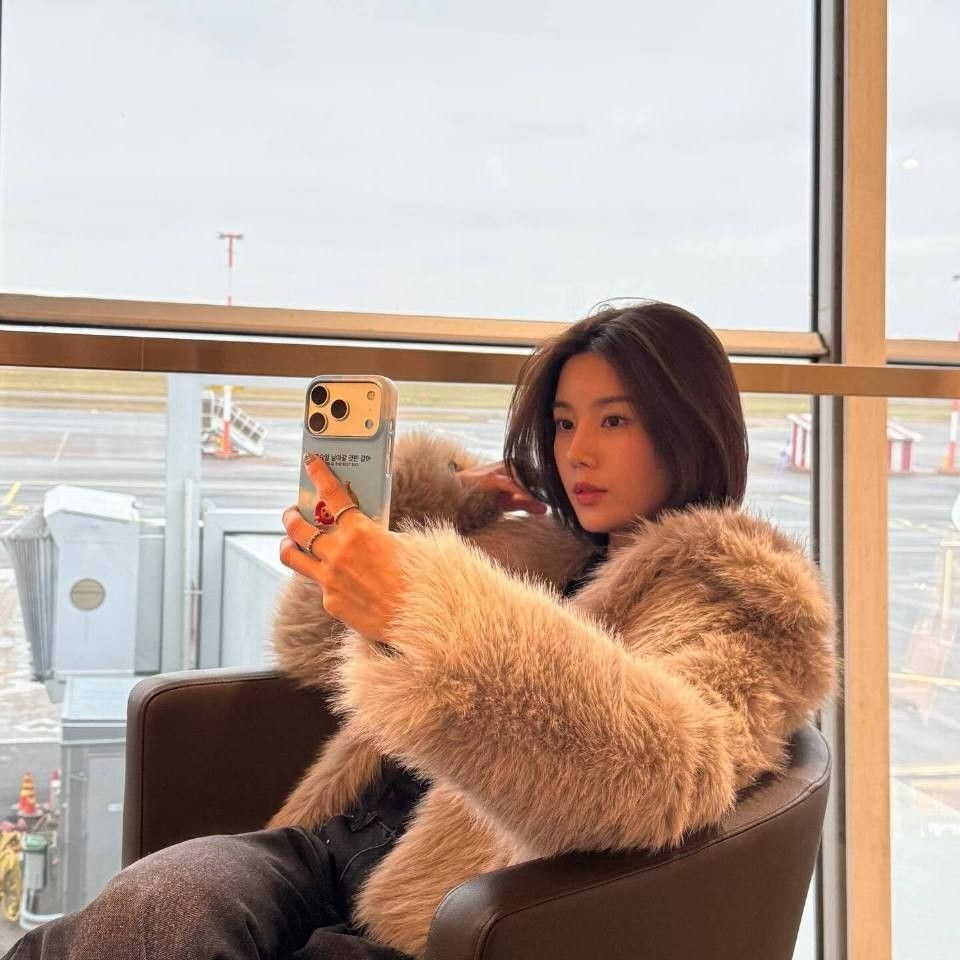 Behind-the-scenes cut of Kwon Eunbi
